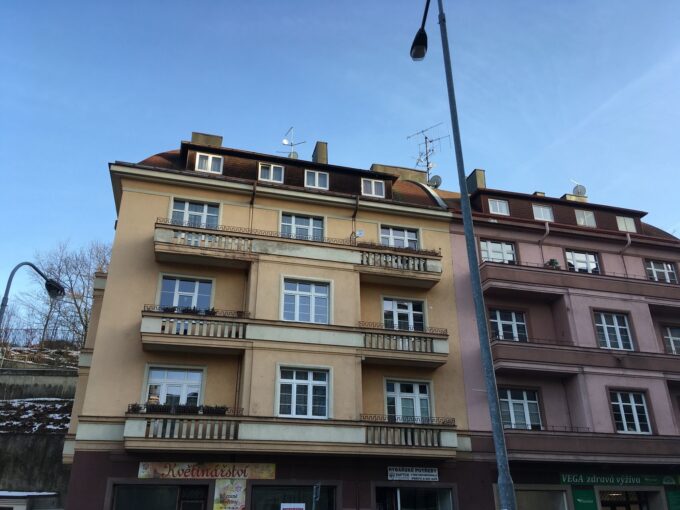 Prodej bytu 3+1 včetně mansardy, ulice Vítězná, Karlovy Vary