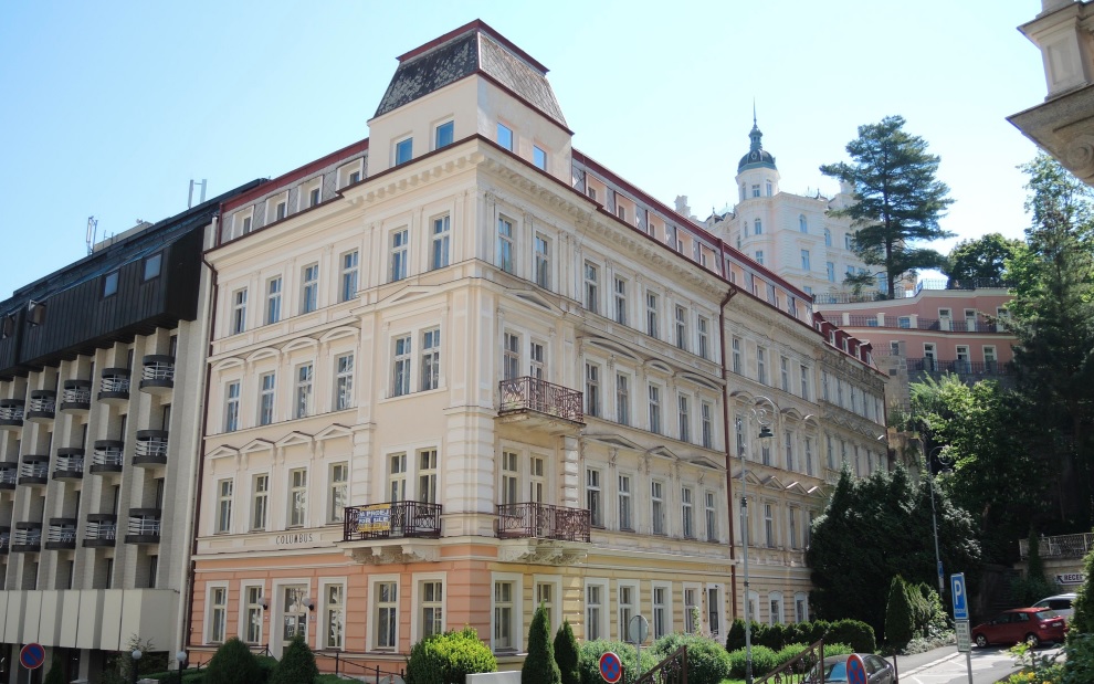 Prodej hotelového komplexu před rekonstrukcí, ulice Sadová, Karlovy Vary
